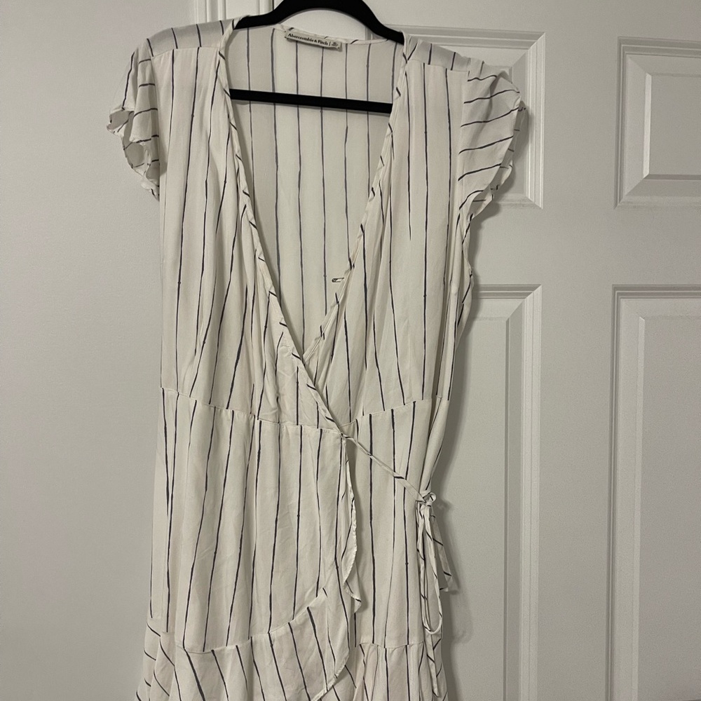 Large stripe wrap dress